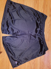 Load image into Gallery viewer, 9" mesh basketball shorts w/ pockets